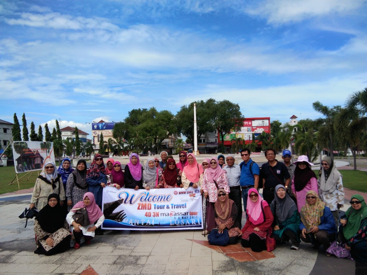 Tamu Malaysia di Losari Beach